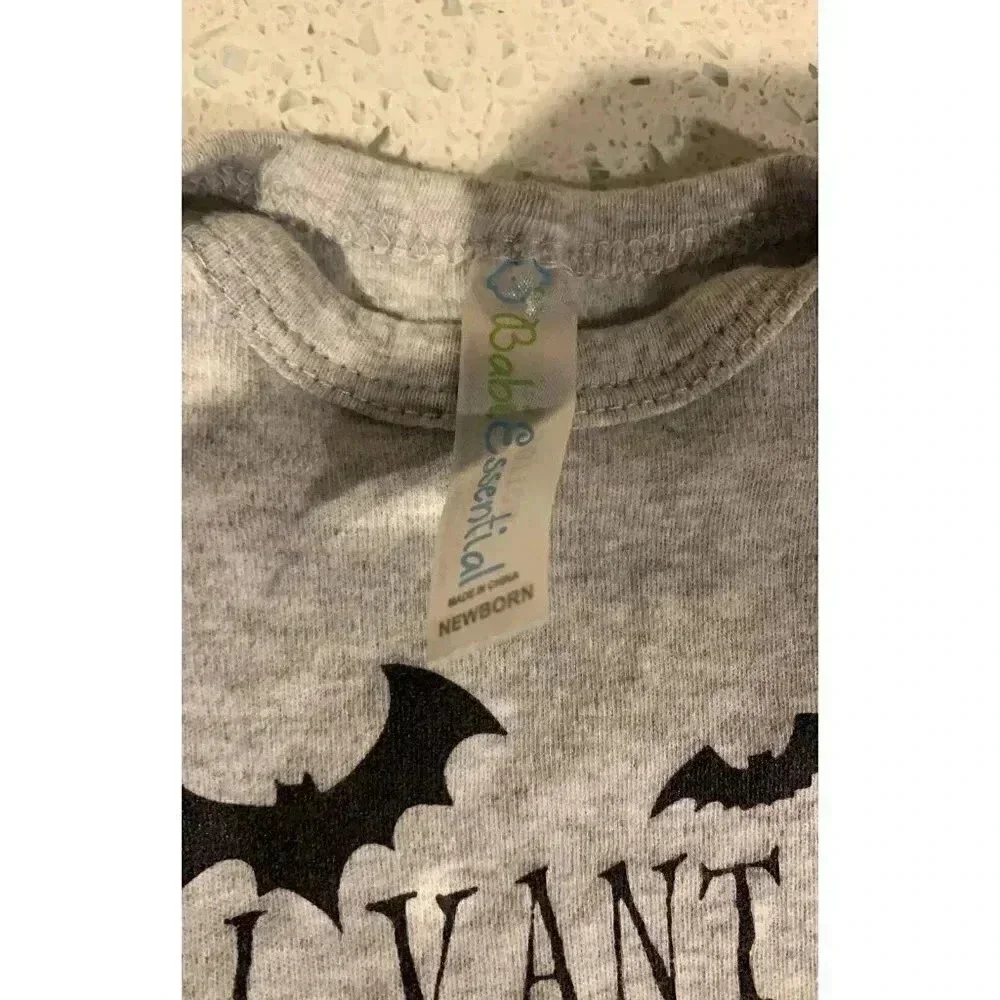 Newborn onesie bq‎